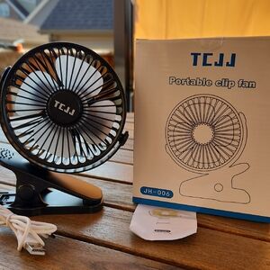 Portable Mini Fan with Clip Rechargable
